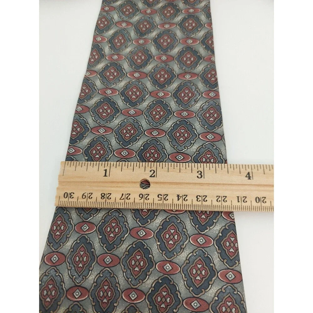 Henry Grethel Men's Tie Elegant Design Silver Gray Maroon
